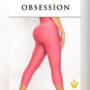 Obsession, Leggings Small Scrunch Back 21 Inseam V‎ Waist Capri